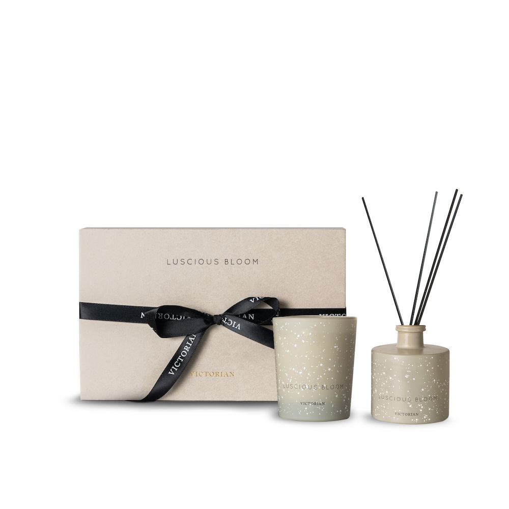 LUSCIOUS BLOOM CANDLE/DIFFUSER BOX